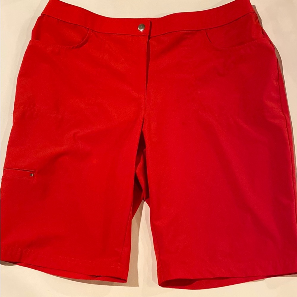 Chico's Red Bermuda Shorts Tailored Knee-Length size 1.5
SH-16 - Picture 3 of 13